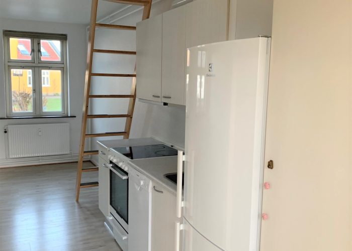 Ved Smedien 5F Pix 1